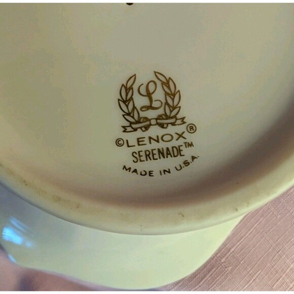 SERENADE PEDESTAL CANDY DISH BY LENOX CHINA IVORY W/ 24KT GOLD TRIM U.S.A.MADE - Picture 7 of 7